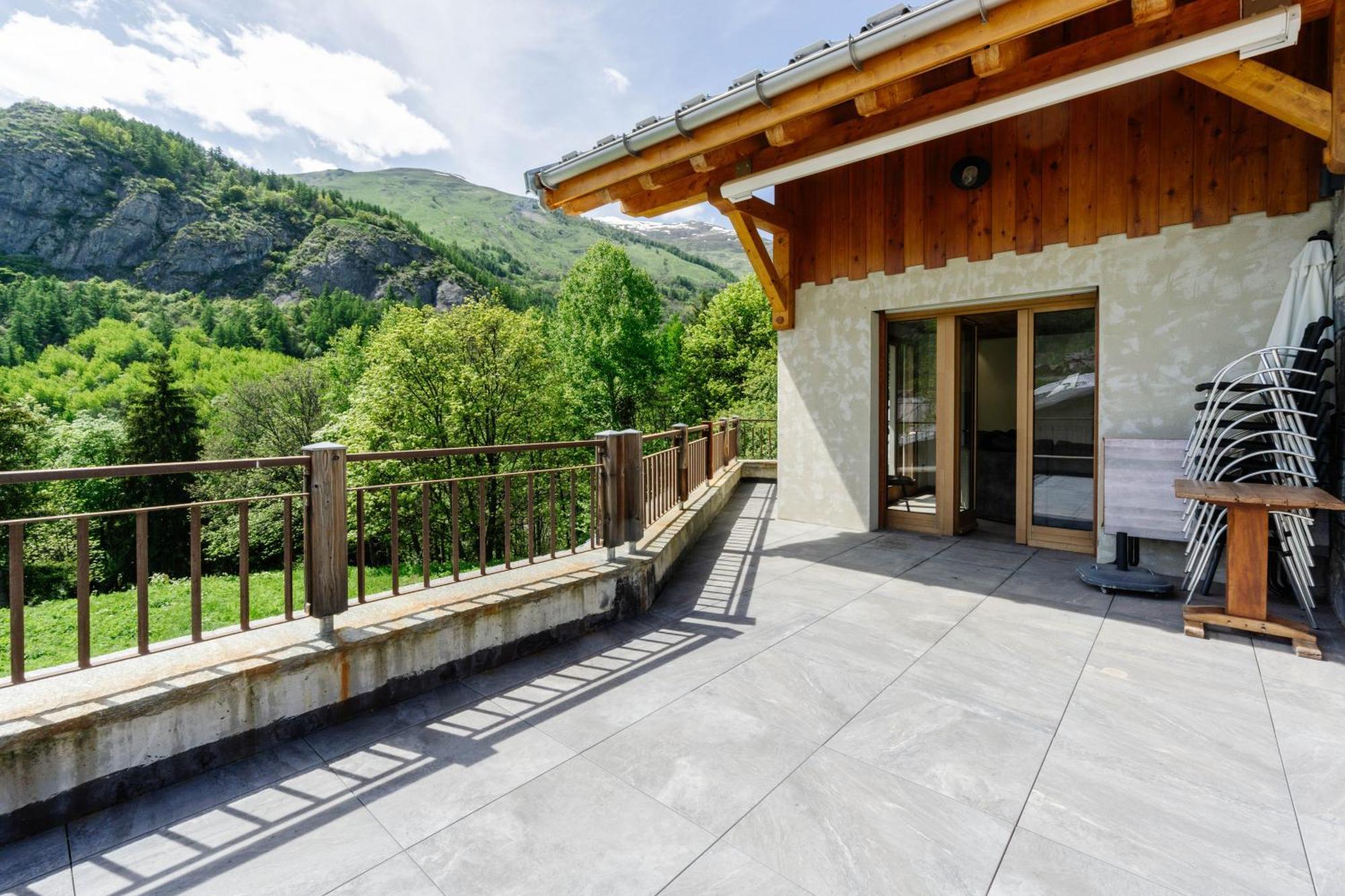 Lamartine Valloire Buitenkant foto
