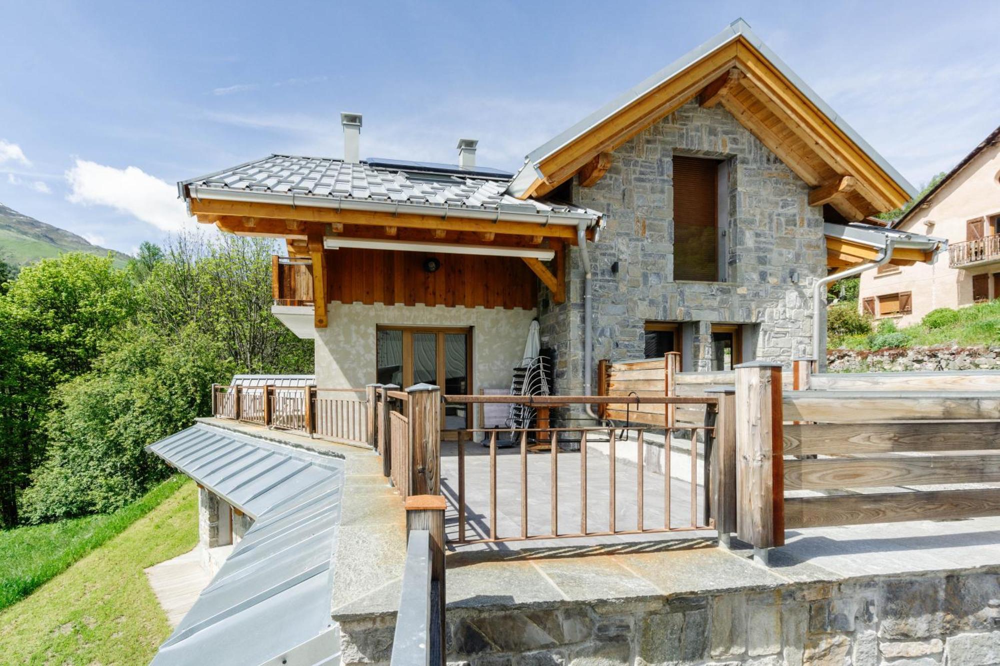 Lamartine Valloire Buitenkant foto